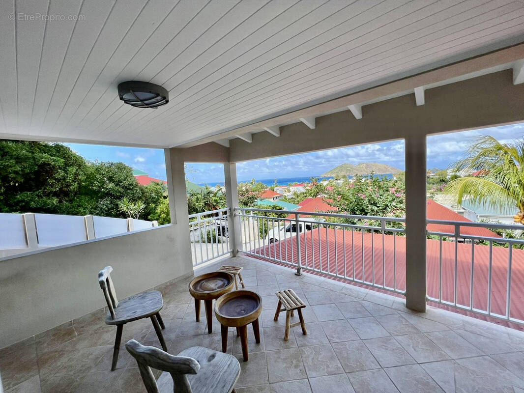 Maison à CAPESTERRE-BELLE-EAU