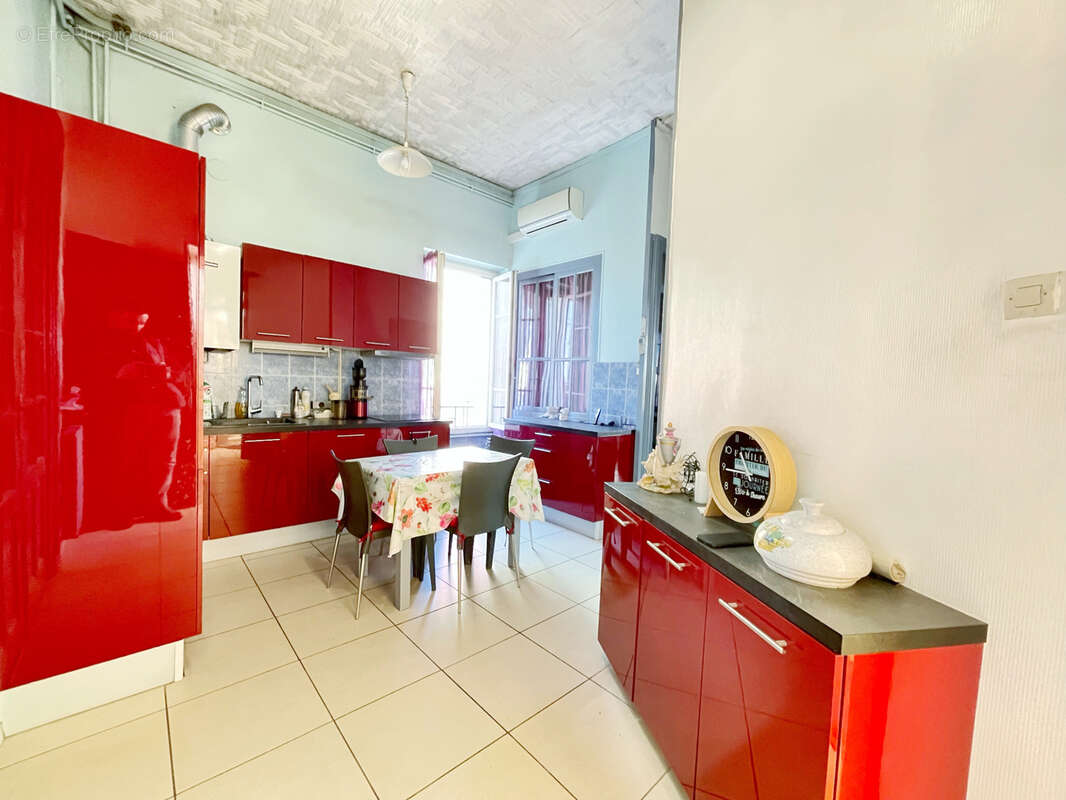 Appartement à OULLINS