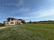 Maison à LA GENETOUZE