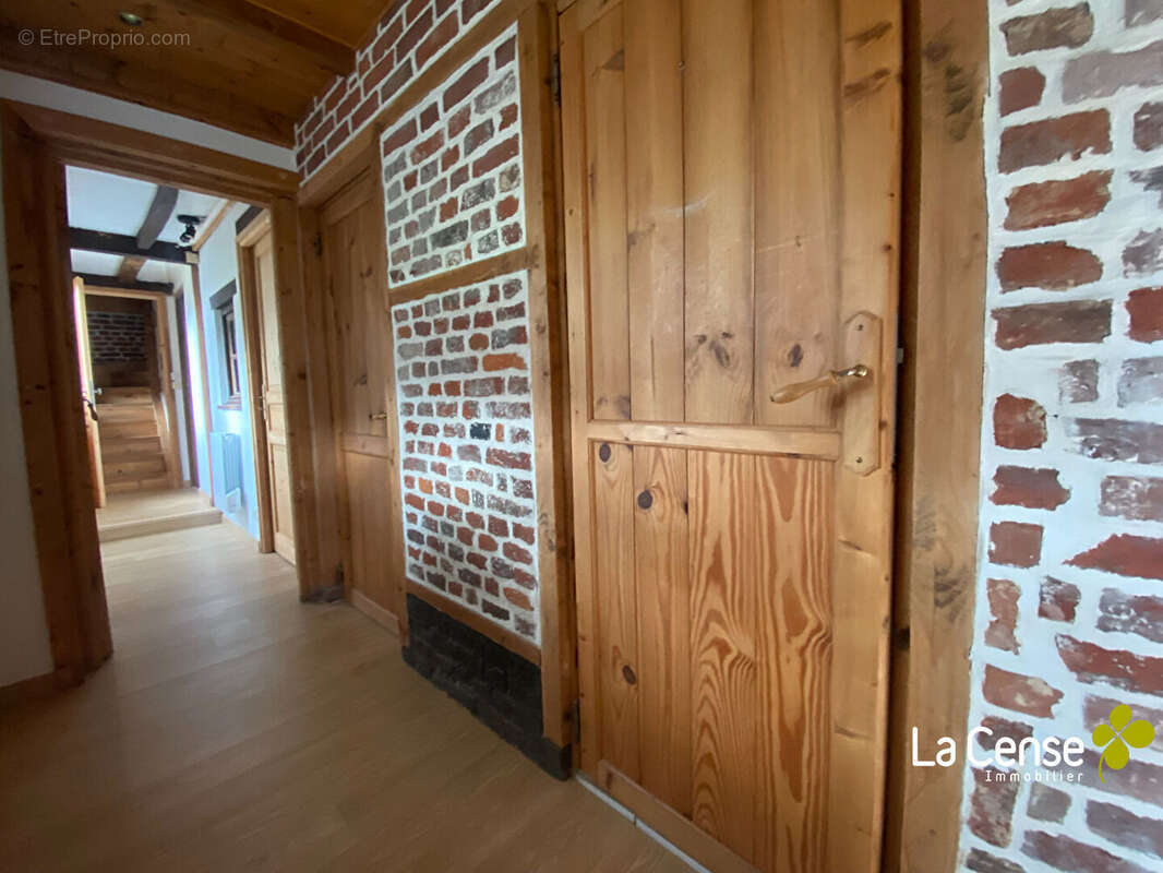 Maison à PERONNE-EN-MELANTOIS