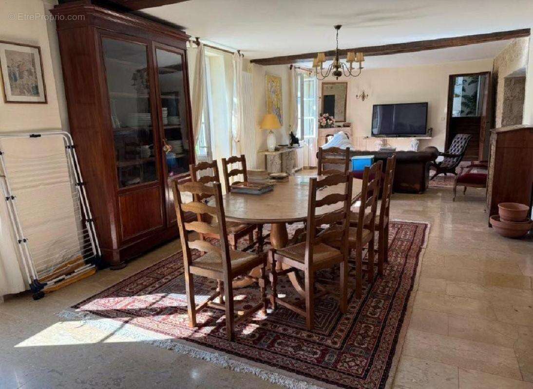 Maison à RUFFEC