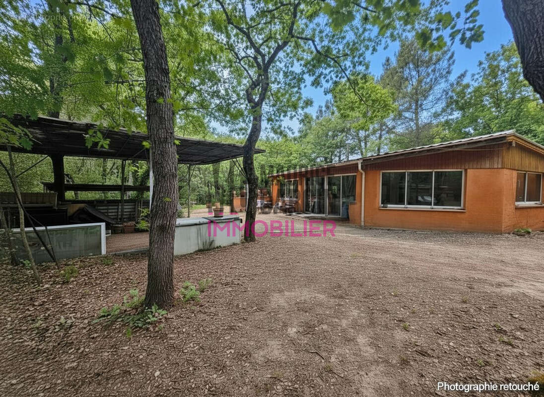Maison 180 m² à Pernes-Les-Fontaines  - photo 3