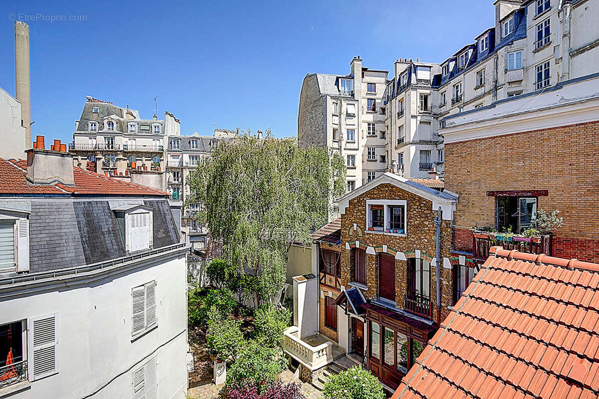 Appartement à PARIS-18E
