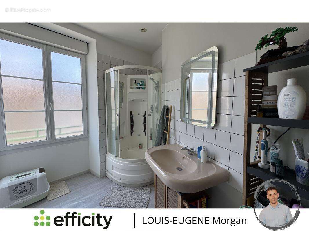 Maison 125 m² à Couhe  - photo 12