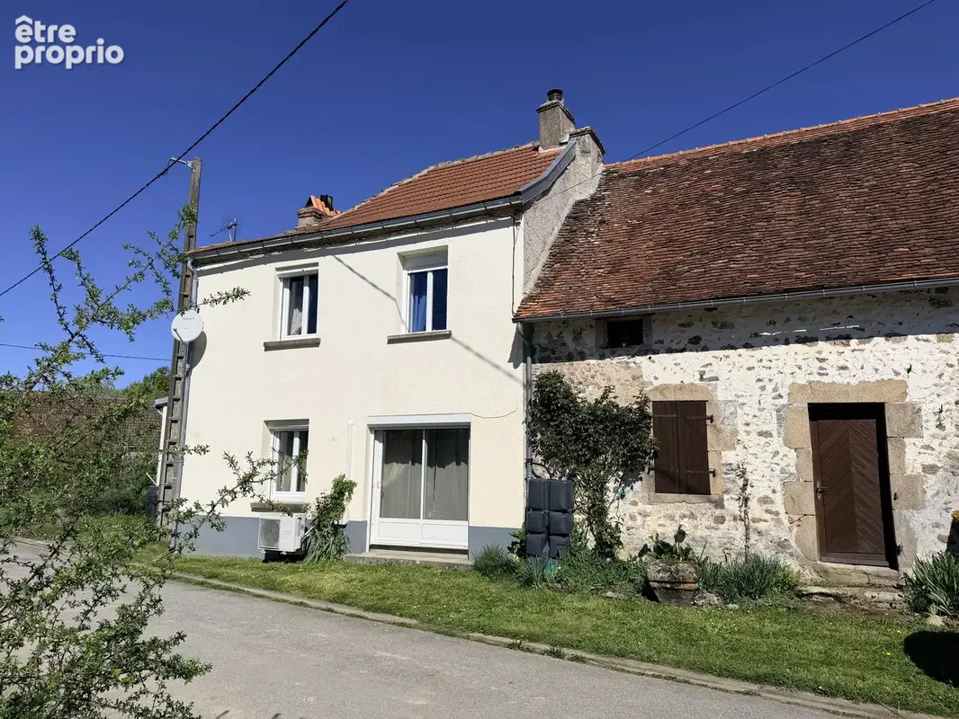 Maison à MAGNAC-LAVAL