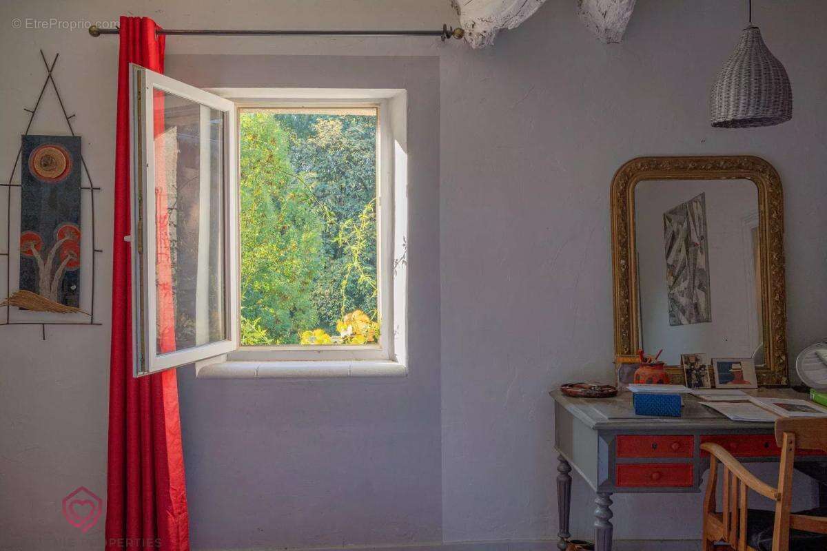 Maison à LABRUGUIERE