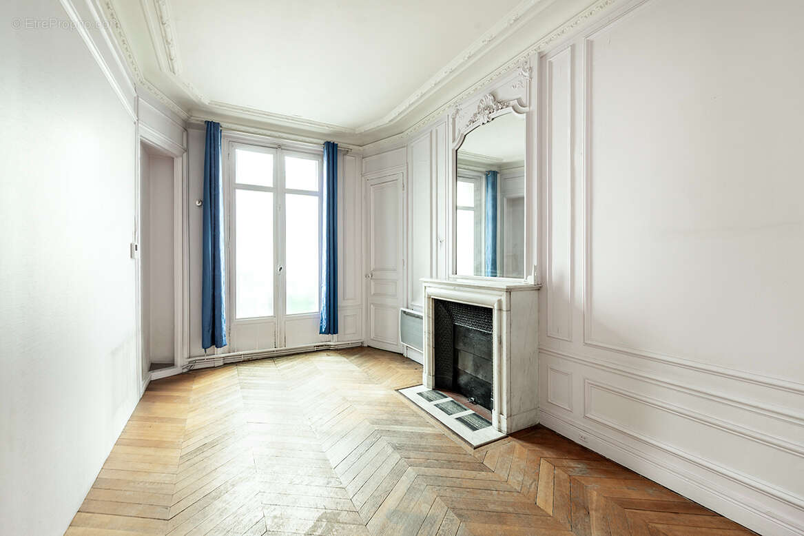 Appartement à PARIS-9E