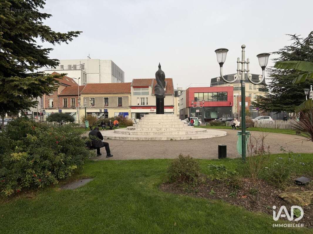 Photo 9 - Commerce à SEVRAN