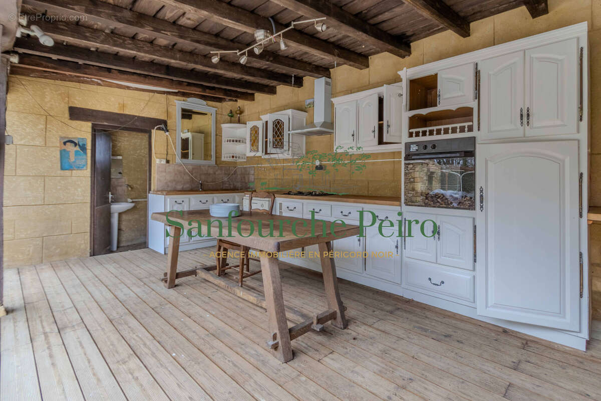 Maison à SAINT-CIRQ-MADELON