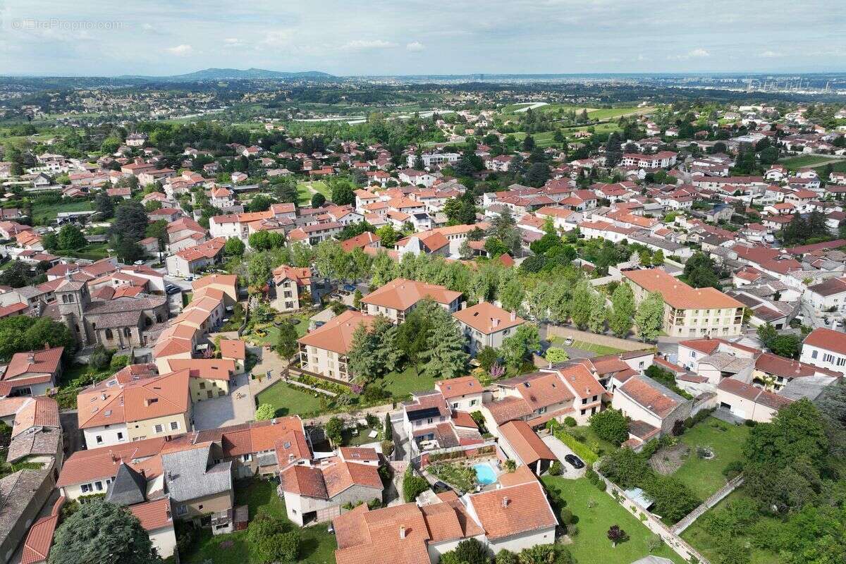 Appartement à MILLERY