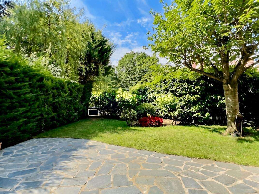 Appartement familial. Le Chesnay-Rocquencourt - photo 3