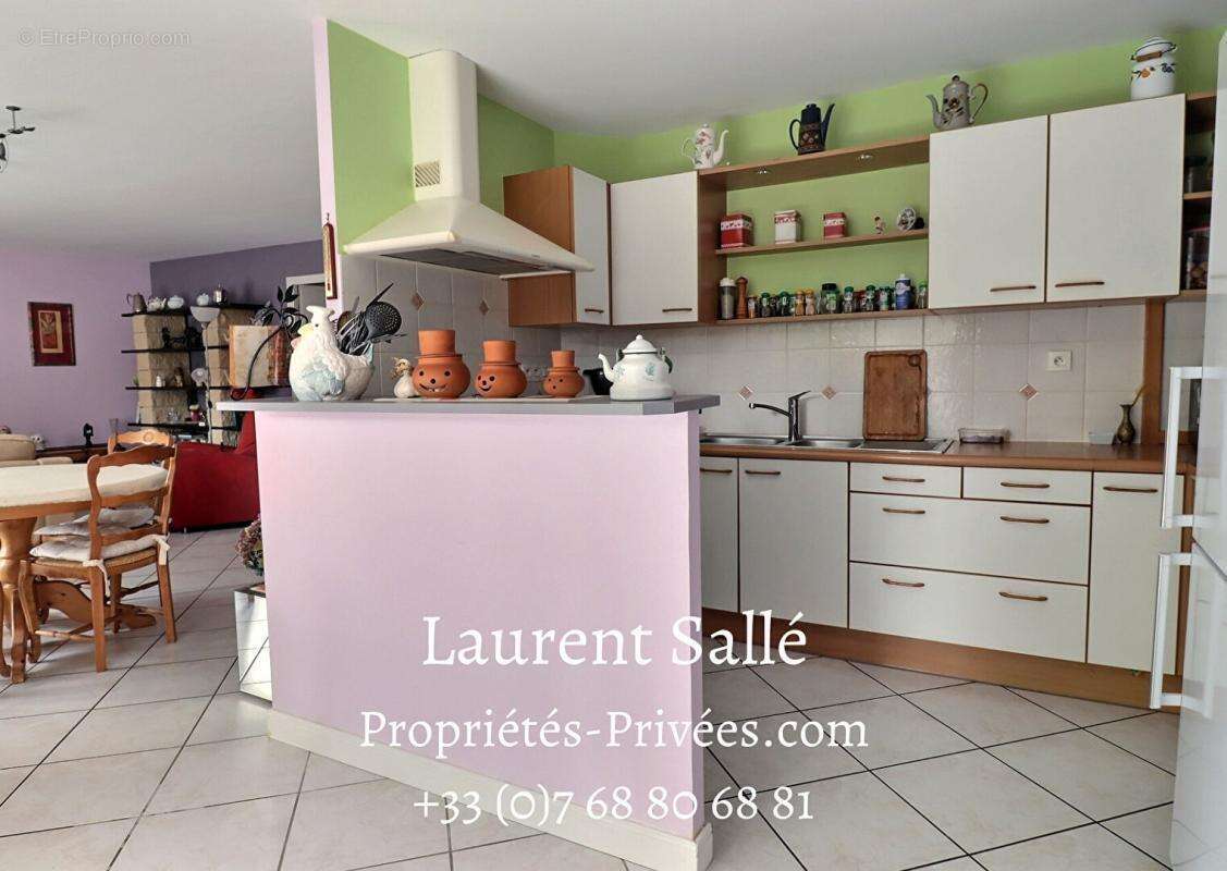 Appartement à SAINT-AVE