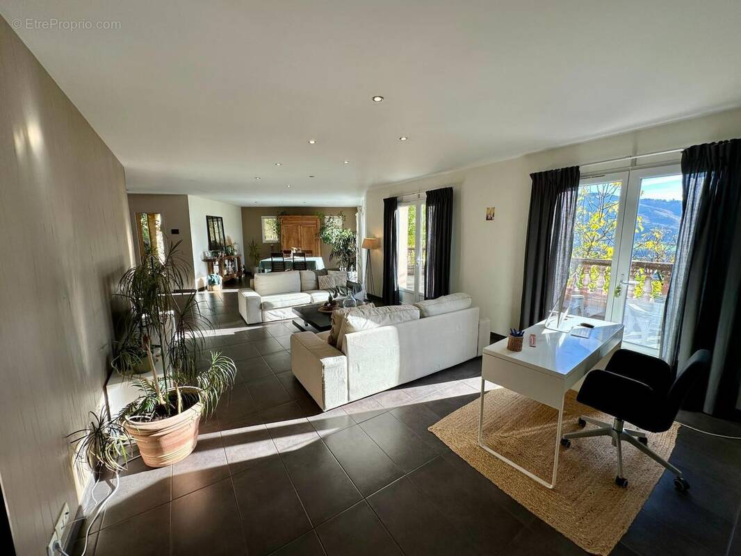 Photo 1 - Maison à PONT-DE-LARN