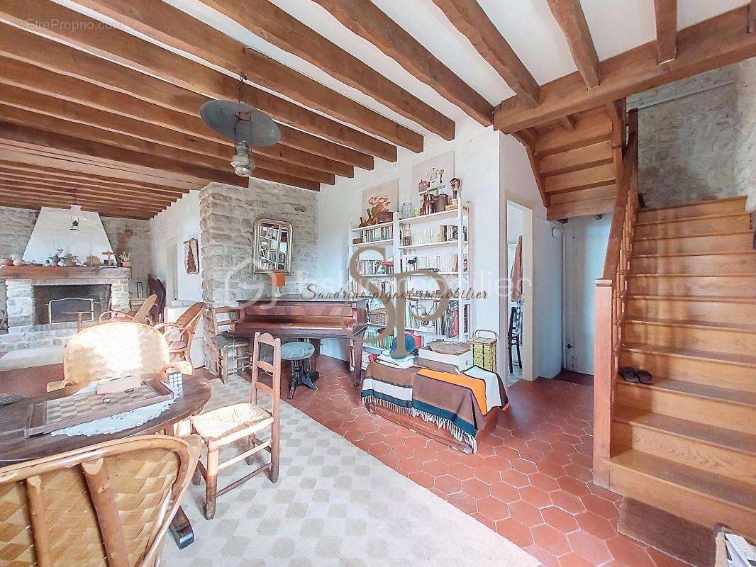 Maison à LORREZ-LE-BOCAGE-PREAUX