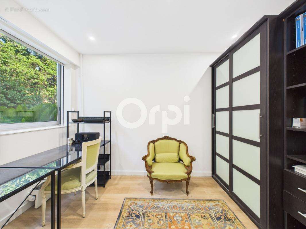 Appartement à MANDELIEU-LA-NAPOULE