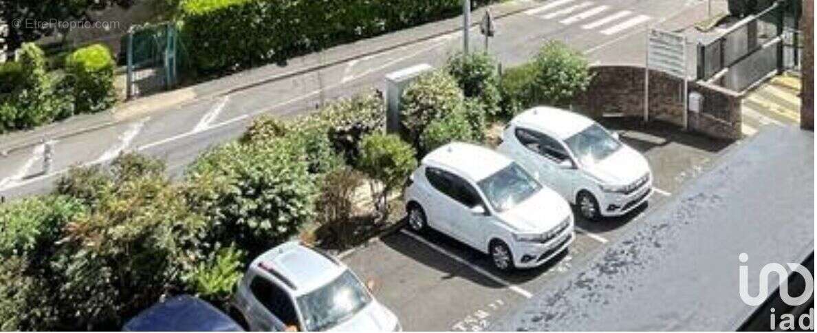 Photo 3 - Parking à MELUN