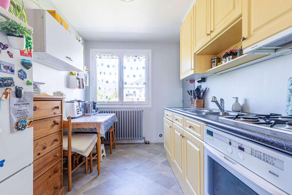 Agence immobiliere laforet - exclusivite - "fusain" - annecy le vieux / albigny - appartement t3 de 56.45m² - balcon - cave - de - photo 6