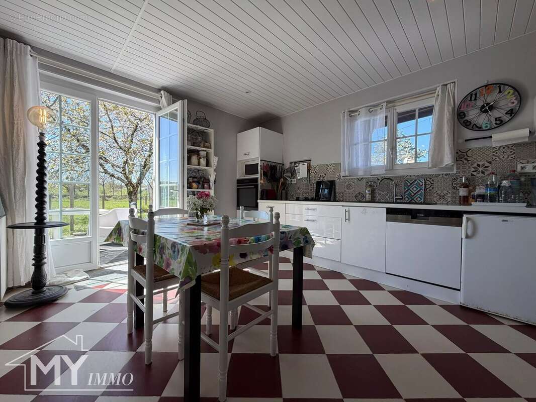 Maison à SAINT-ANTOINE-DE-BREUILH