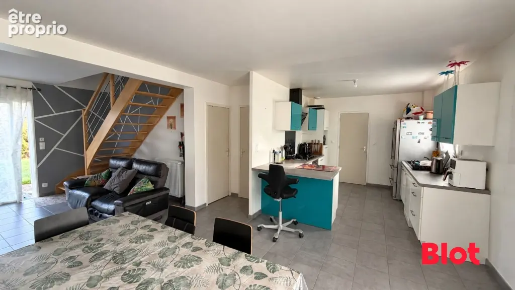 Maison 6 pièces 107 m² à vendre à Liffre (35340) - photo 2