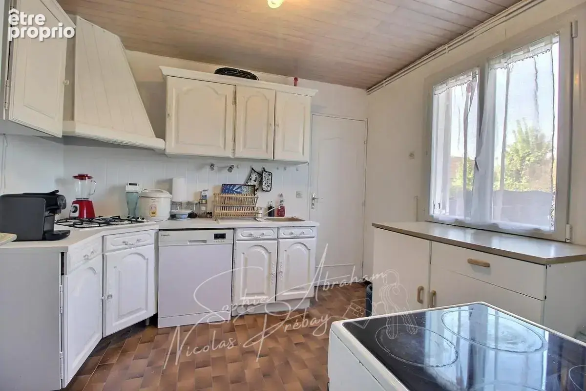 Maison individuelle avec 4 chambres, sous-sol et jardin - photo 4