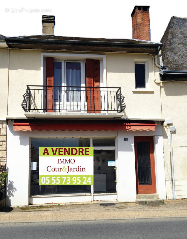 Maison à ARNAC-POMPADOUR