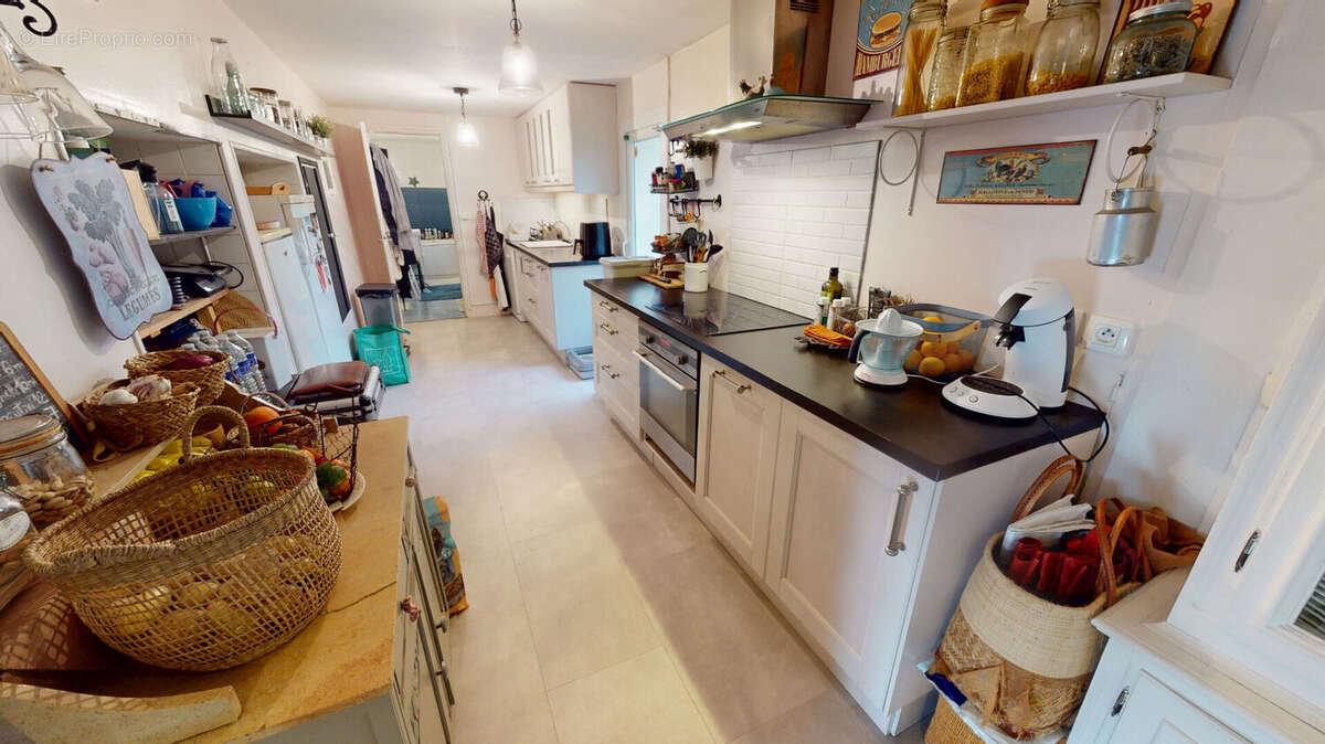 Maison à MEZIDON-CANON