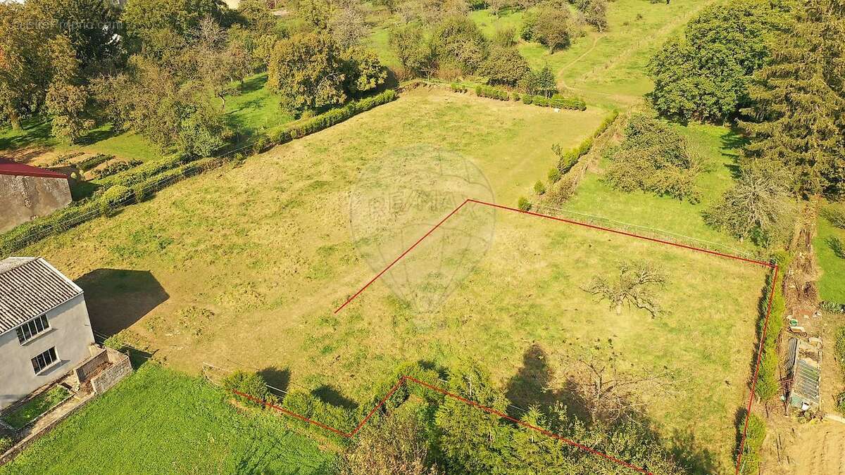 Terrain à CHENIERES