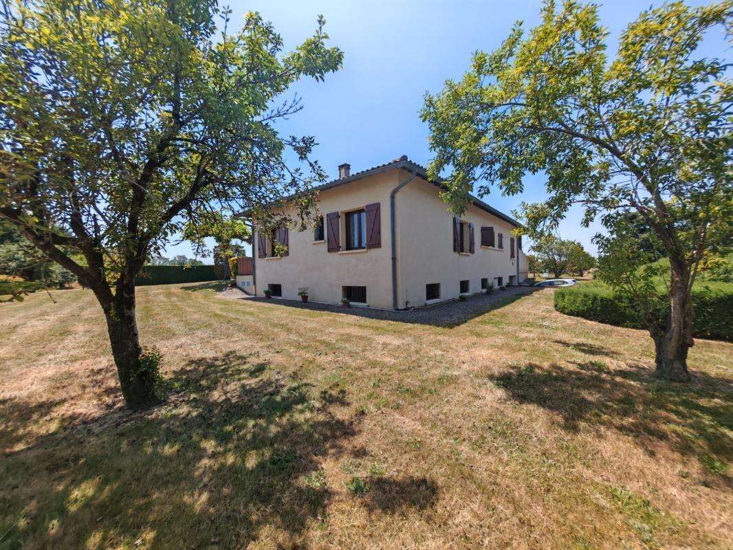 Maison de 145 m² en parfait état avec sous-sol intégral - 5 min de Riscle - photo 17