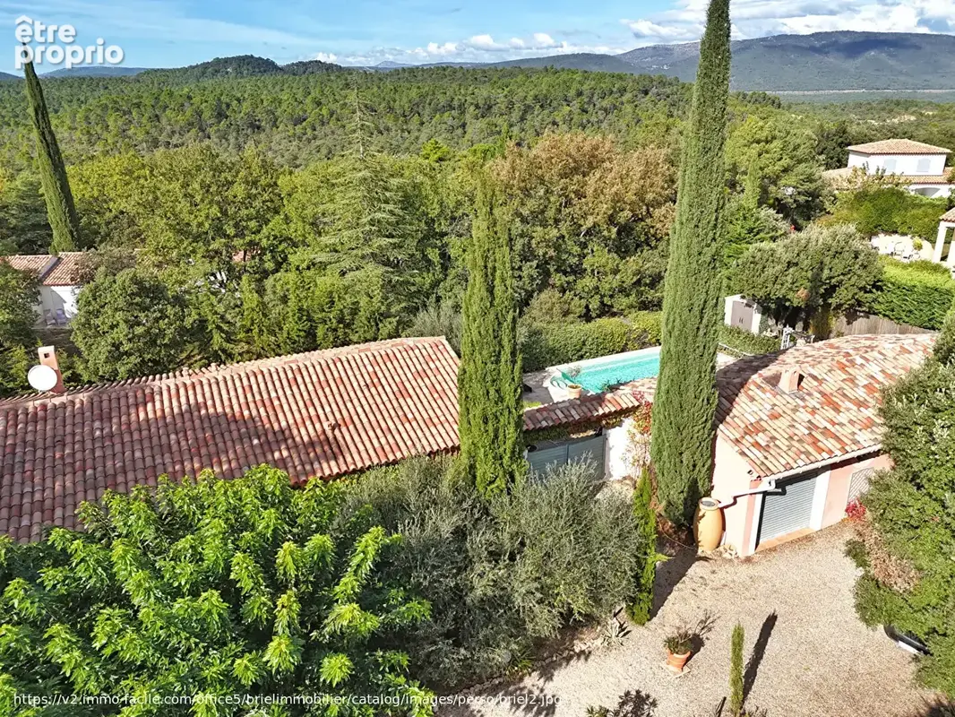 Tourtour, à vendre, maison de plain pied avec maison d'hôte attenante - photo 2