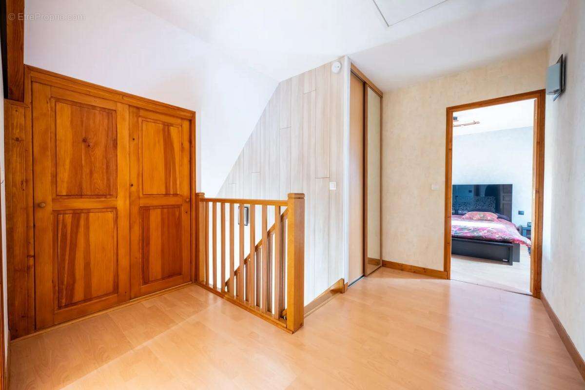 Maison à BALAGNY-SUR-THERAIN