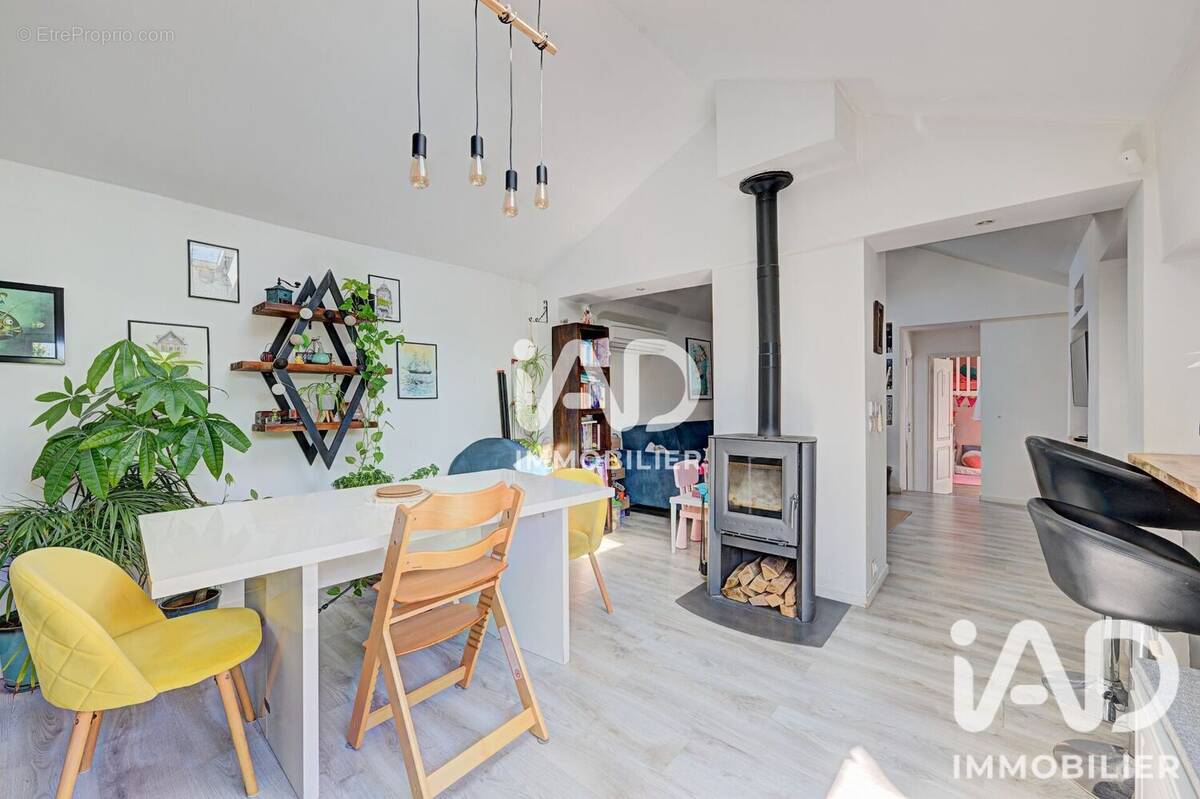 Photo 1 - Maison à VILLIERS-SUR-MARNE