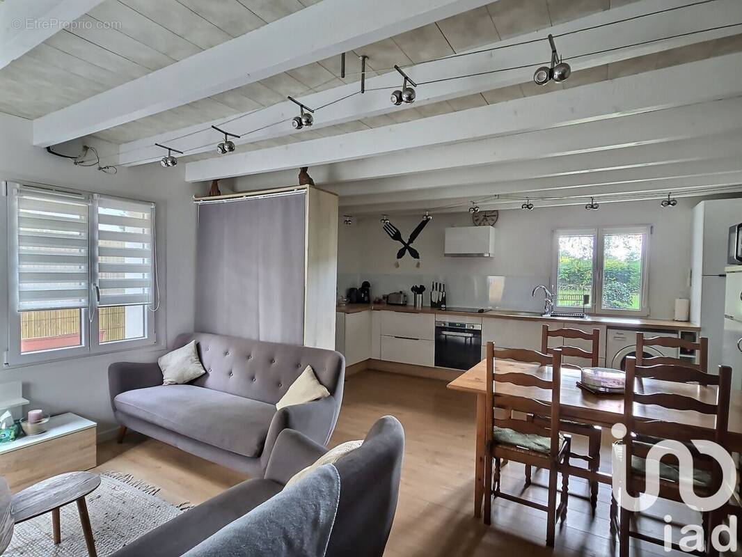 Photo 1 - Maison à SALLES