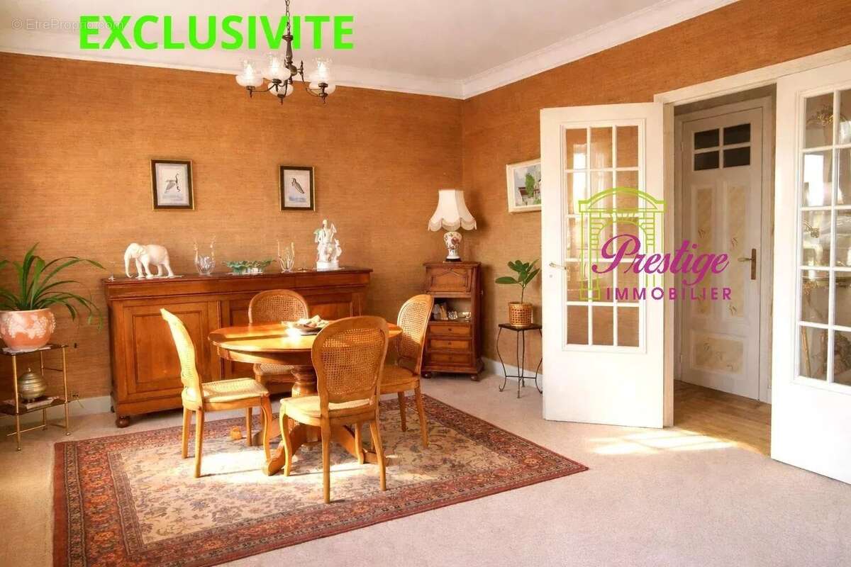 Appartement à LE MESNIL-LE-ROI