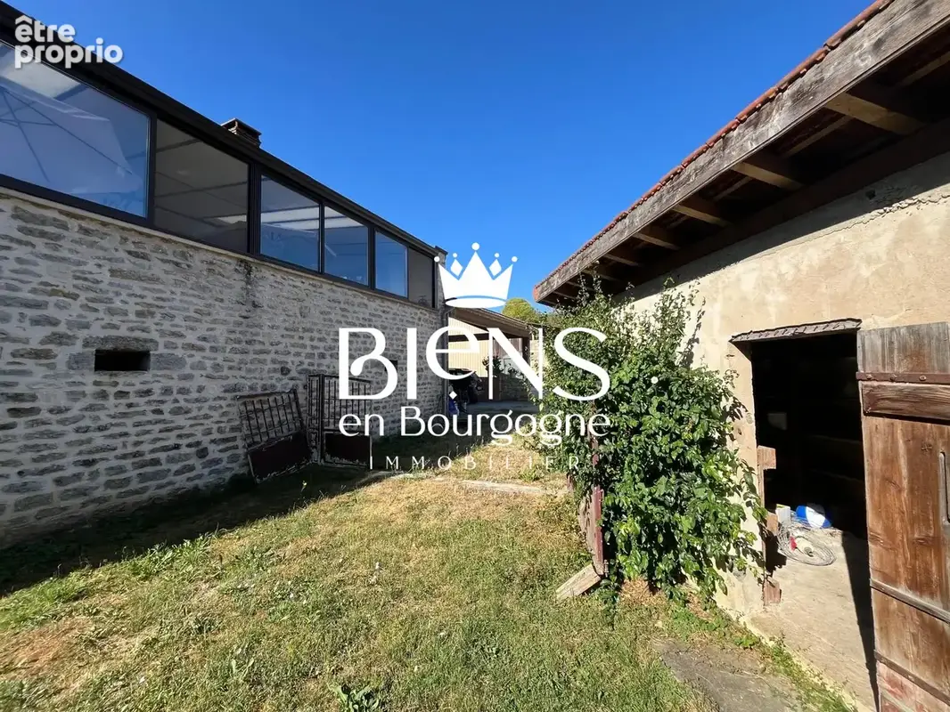 Maison 488 m² à Nolay  - photo 2