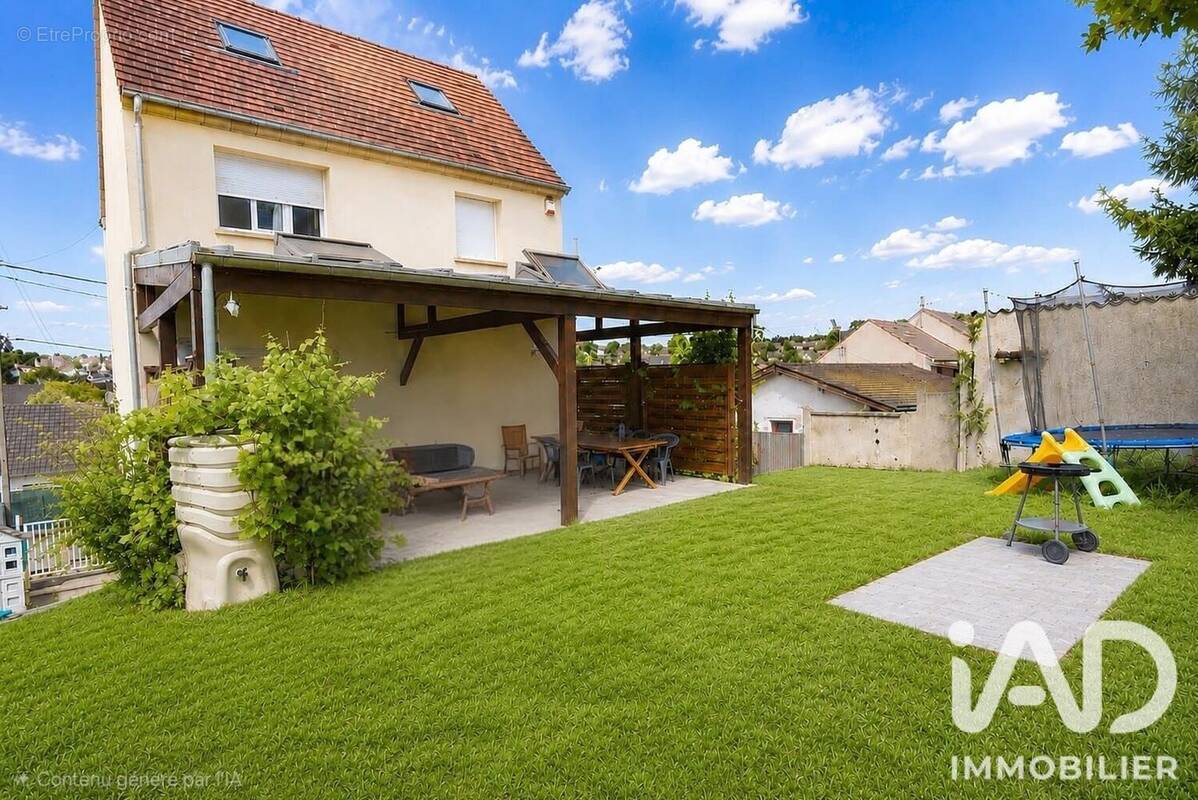 Photo 1 - Maison à MARLY-LA-VILLE