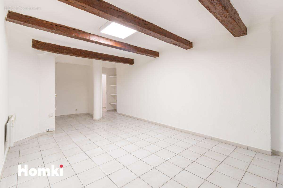 Appartement à MARSEILLE-6E