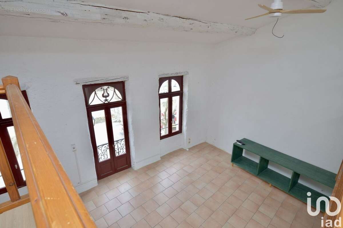 Photo 8 - Commerce à LAGRASSE