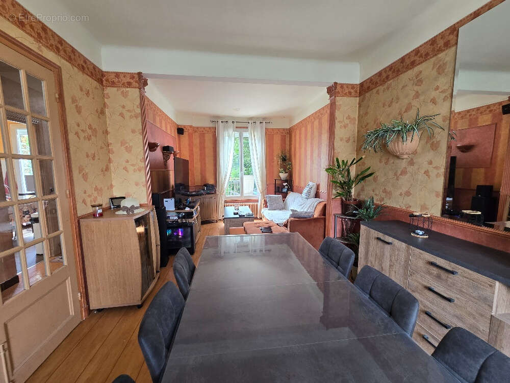 Maison à CHELLES