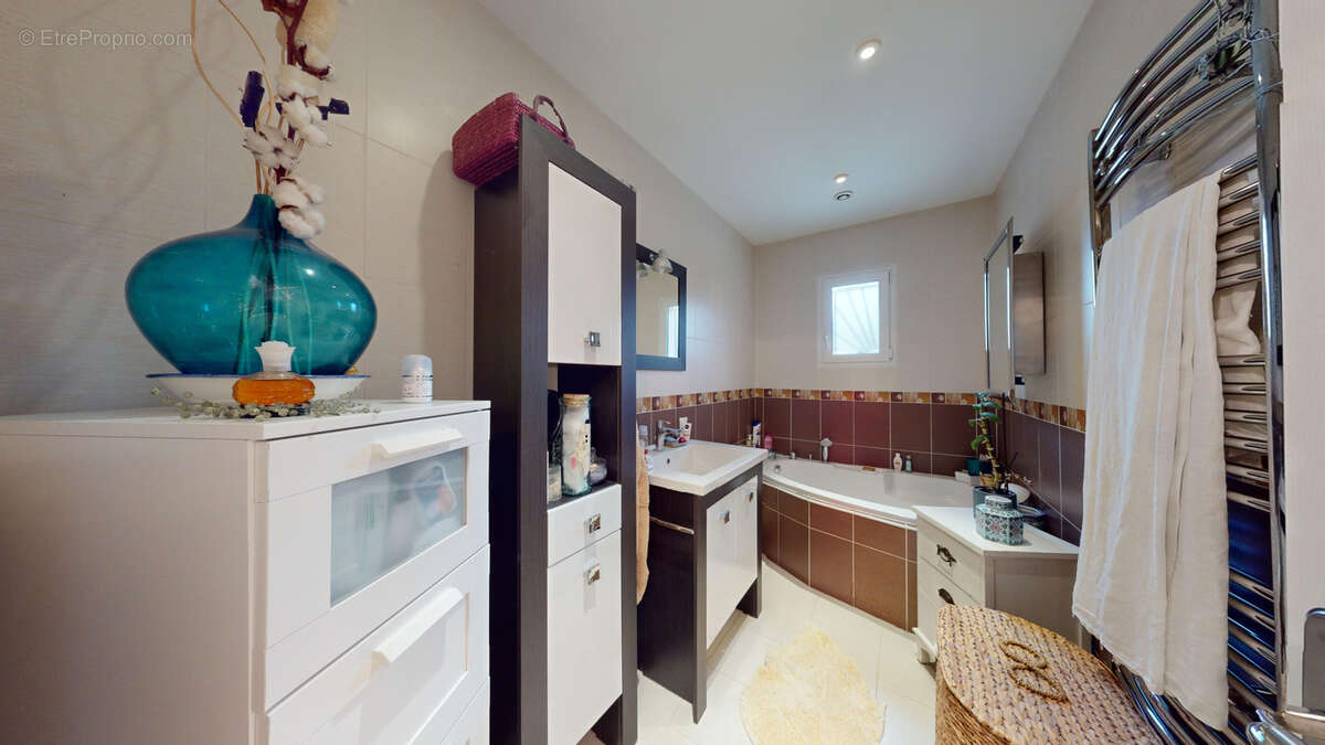 Maison à L&#039;ISLE-JOURDAIN