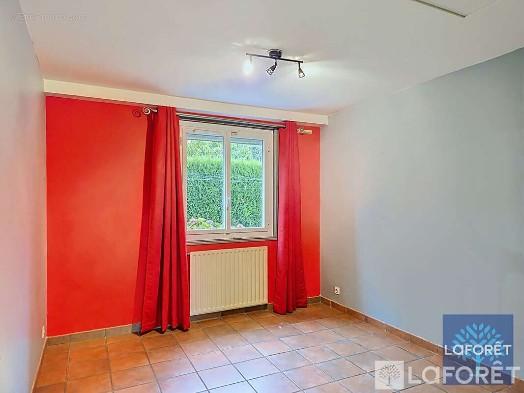 Maison de plain Pied  - 5 pièce(s) 183 m2 - photo 8