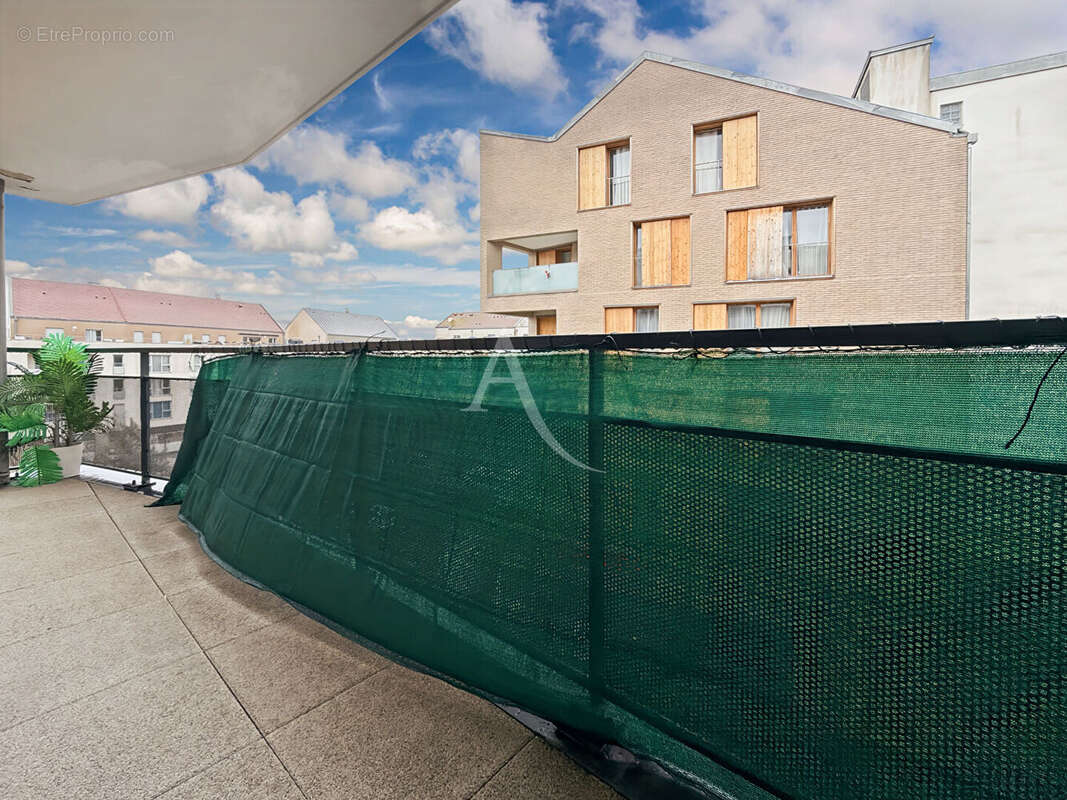 Appartement à JOUY-LE-MOUTIER