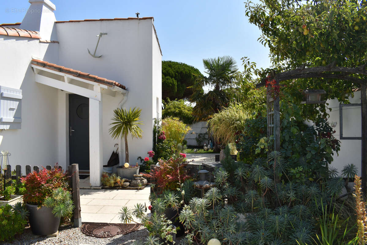 Maison à LE BOIS-PLAGE-EN-RE