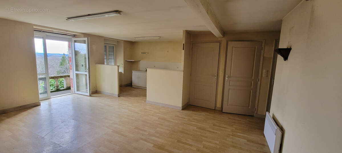 Maison mitoyenne des années 30 avec vue dégagée sur la campagne - photo 8