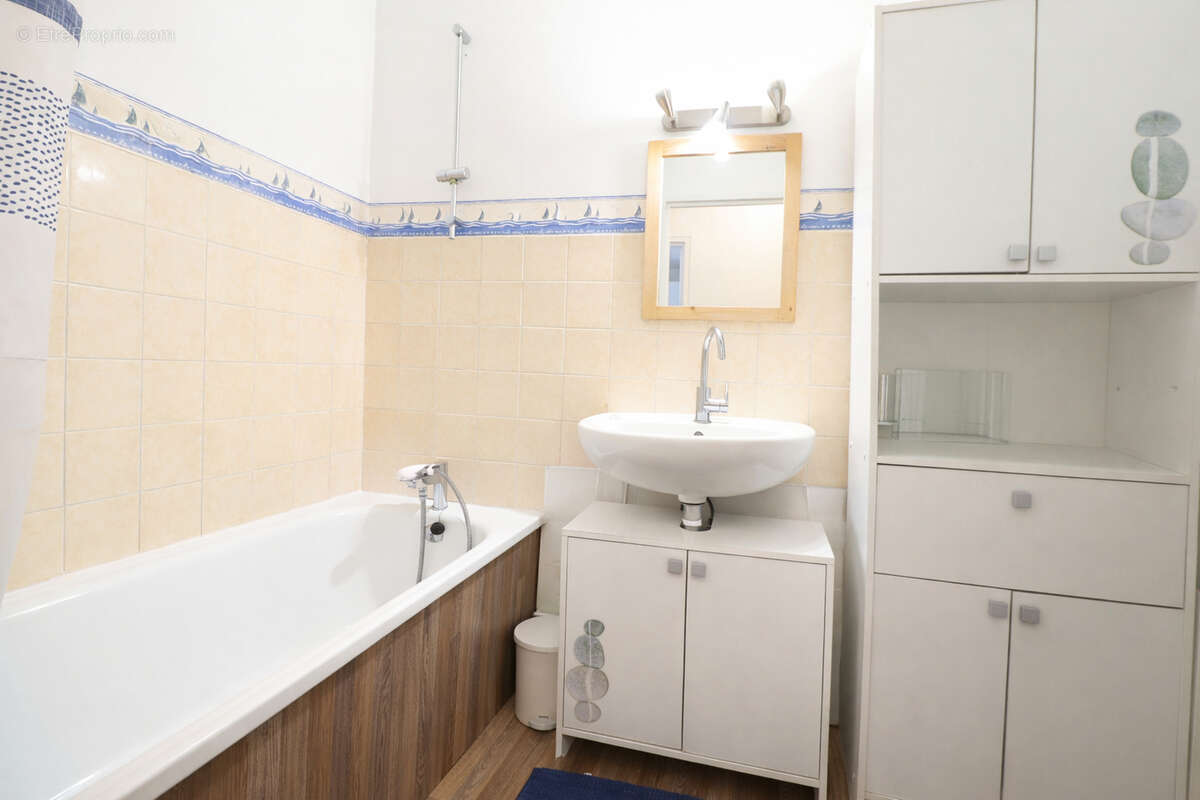 Appartement à SAINT-DENIS