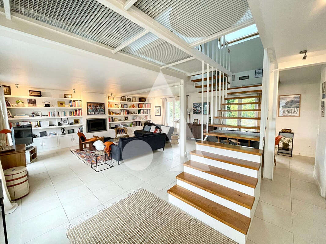 Maison à LA FRETTE-SUR-SEINE