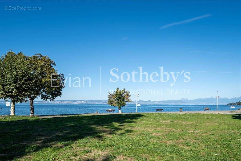 Appartement à EVIAN-LES-BAINS
