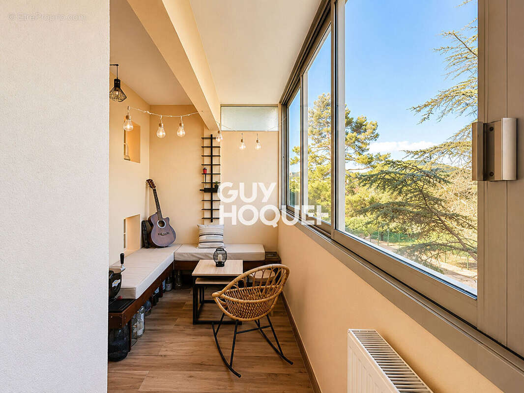 Mandelieu-la-Napoule - Appartement 3 pièces avec vue mer - photo 9