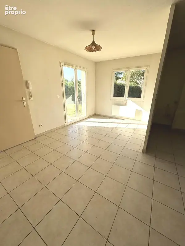 Appartement 2 pièces 50 m² à vendre à Montelimar (26200) - photo 4
