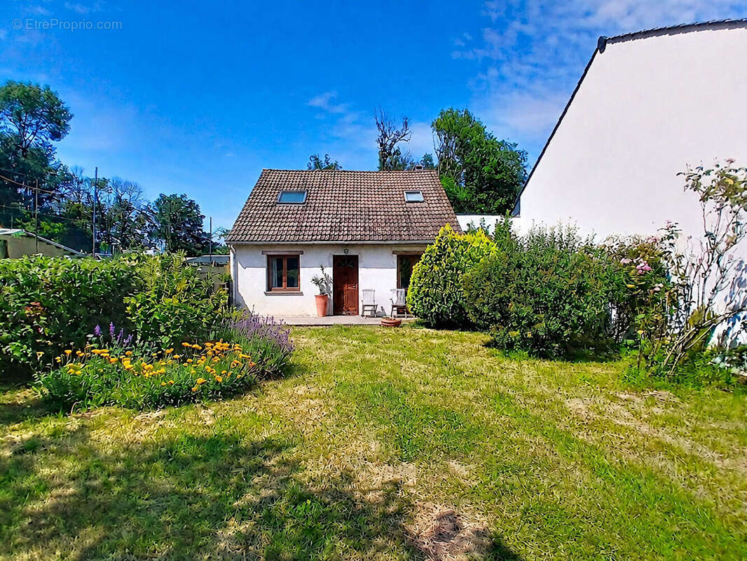 Maison à LINAS