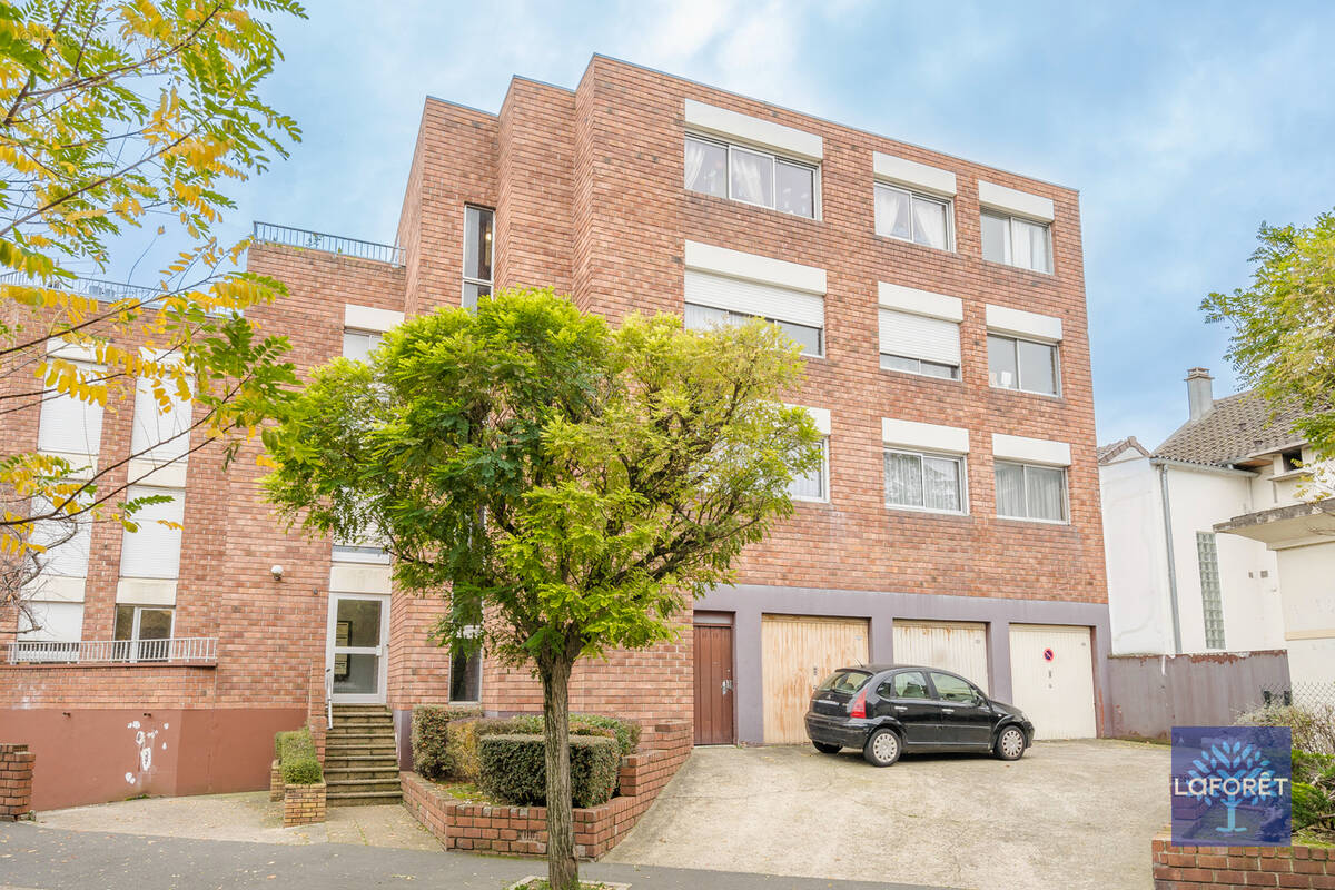 Appartement à LES PAVILLONS-SOUS-BOIS